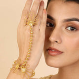 GULABO PETAL HAND HARNESS