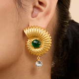 PARTY SHELL STUDS