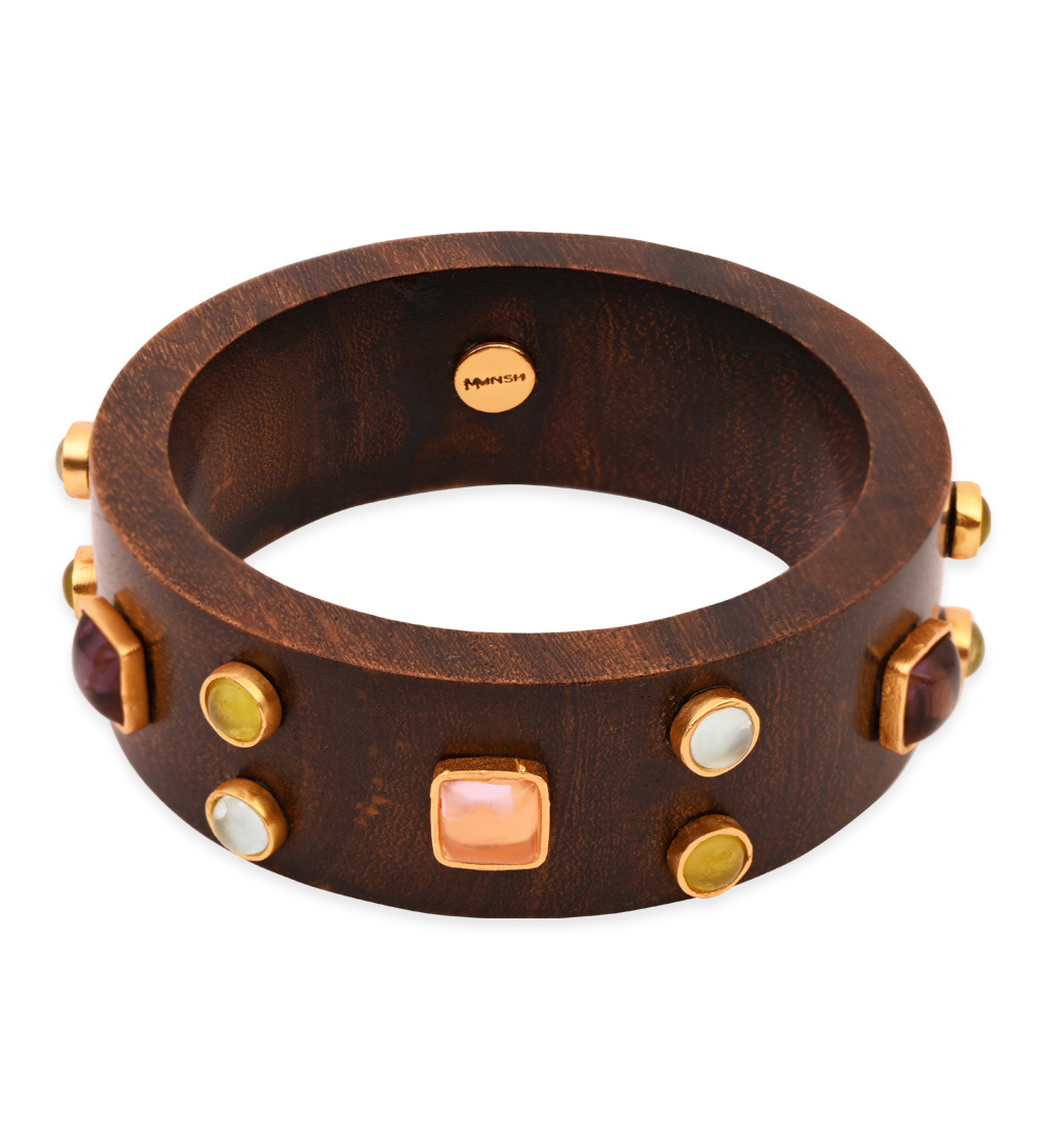 Rakulpreet wearing Mnsh- Gemstone/Wooden Disc /Jupiter/ Gold Ball Bangle