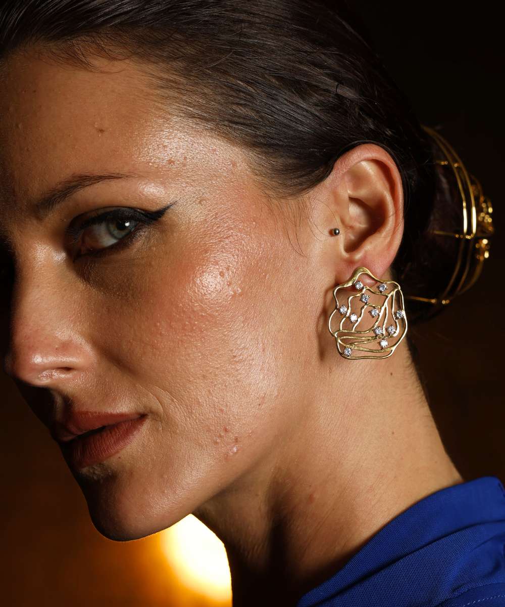 Flow Diamond Studs