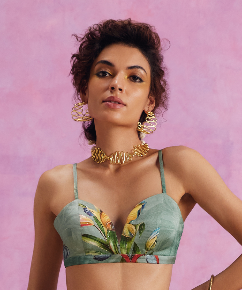 Kiara Gold Statement Hoops
