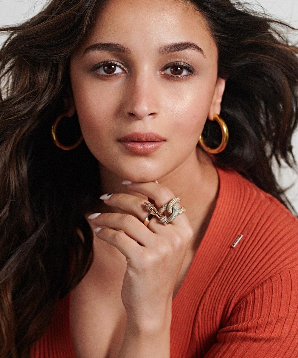 Alia Bhatt Wearing MNSH Chunky Gold Oro Hoops