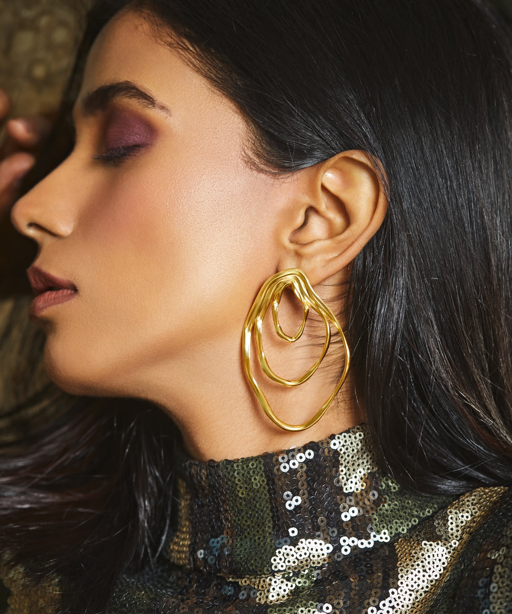 Maheep Kapoor Wearing MNSH Fluid Trio Wave Earrings