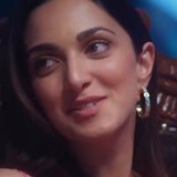 KIARA ADVANI - Ray Blue Hoops